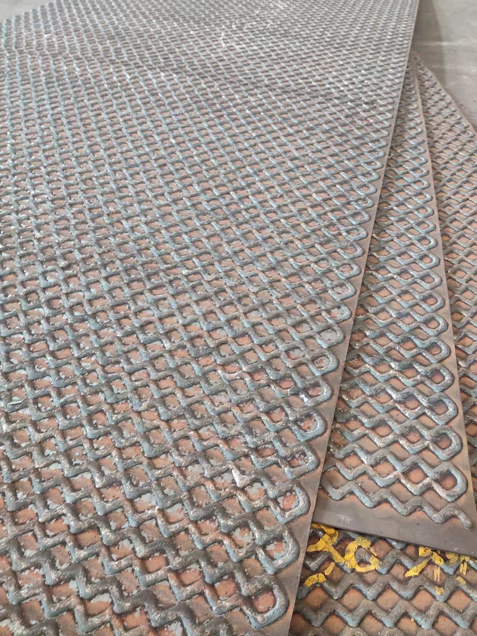 宁夏堆焊耐磨花板