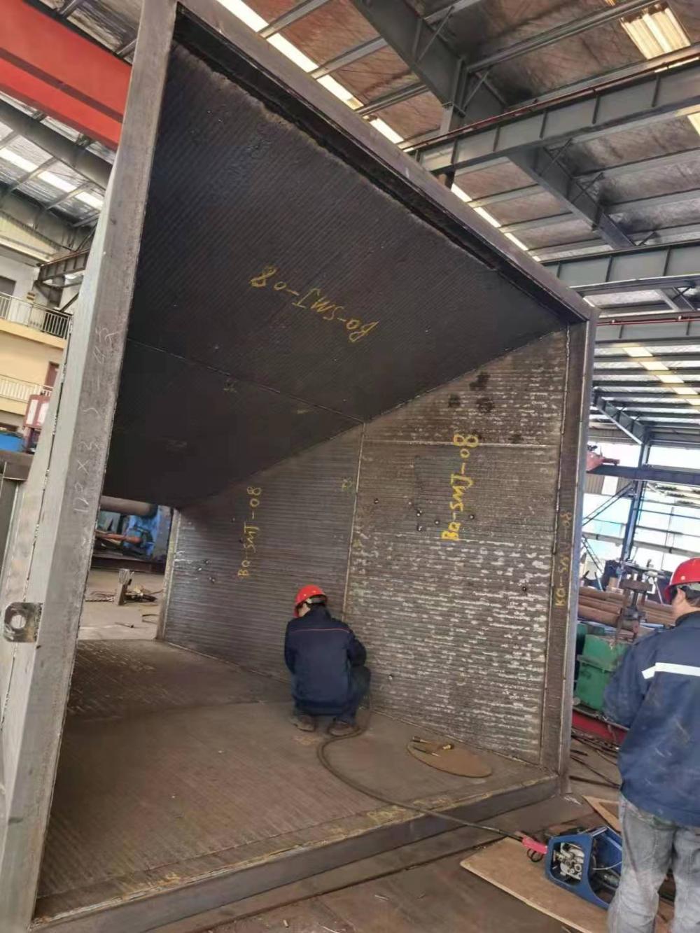 宁夏耐磨料仓碎玻璃料仓堆焊耐磨板