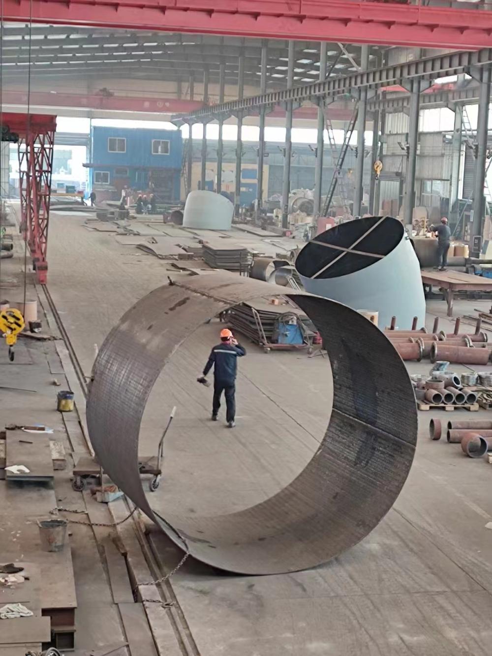 宁夏超大口径耐磨管 堆焊耐磨管高铬合金耐磨管